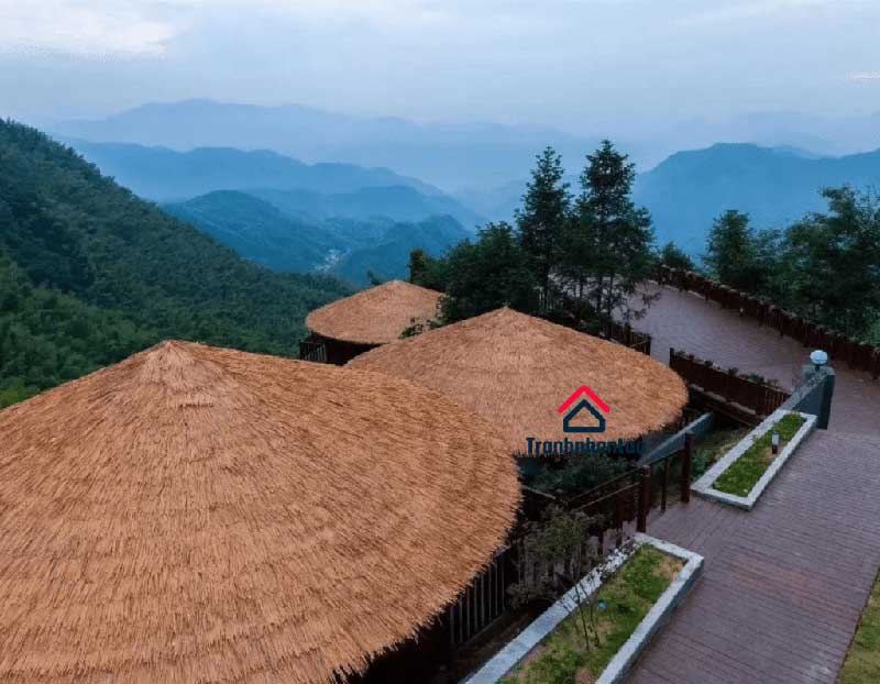 Làm đẹp cho M-Village Phú Quốc bằng mái lá nhân tạo